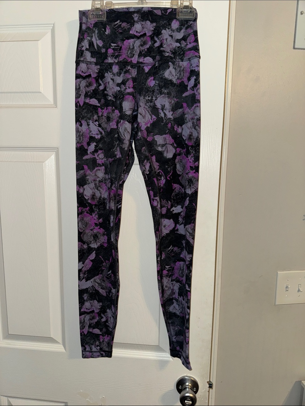 lululemon athletica Black & Purple Floral High-Rise Leggings — Floral Print